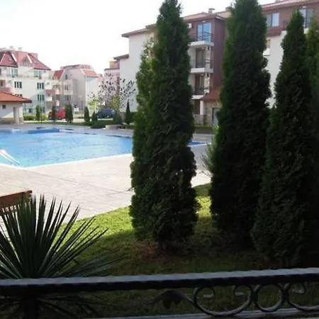 Private In Apollon Complex Apartamento *