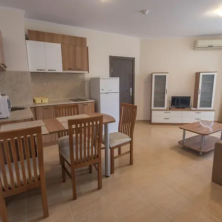 Private In Apollon Complex Apartment Ravda